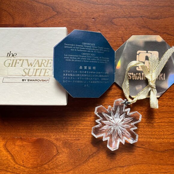 Retired 1970s Authentic Swarovski Crystal Prism Suncatcher Snowflake Ornament - Picture 2 of 8